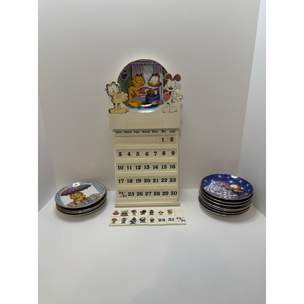 Danbury Mint Garfield Perpetual Wall Calendar/Wooden Tiles & Plates Complete